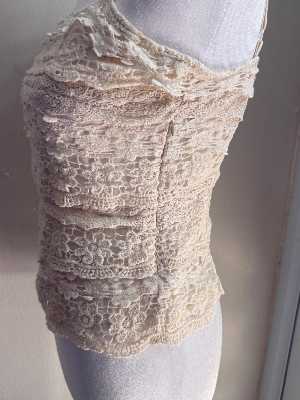 Lace Ruffle Cami Tank Top - Cream - Picture 4 of 6